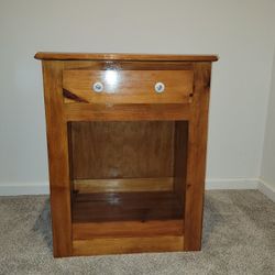 Wood End Table 