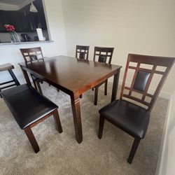 Dining Room Table 
