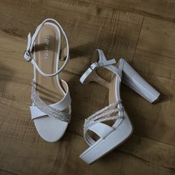 Size 9 Women’s Shoes