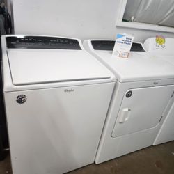 set Whirpool WASHER And Electric Dryer 