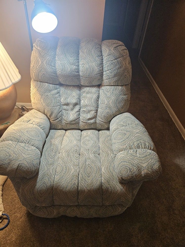Haverty Rocker Recliner