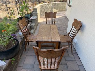 Vintage oak wood expandable dining table and 4 chairs