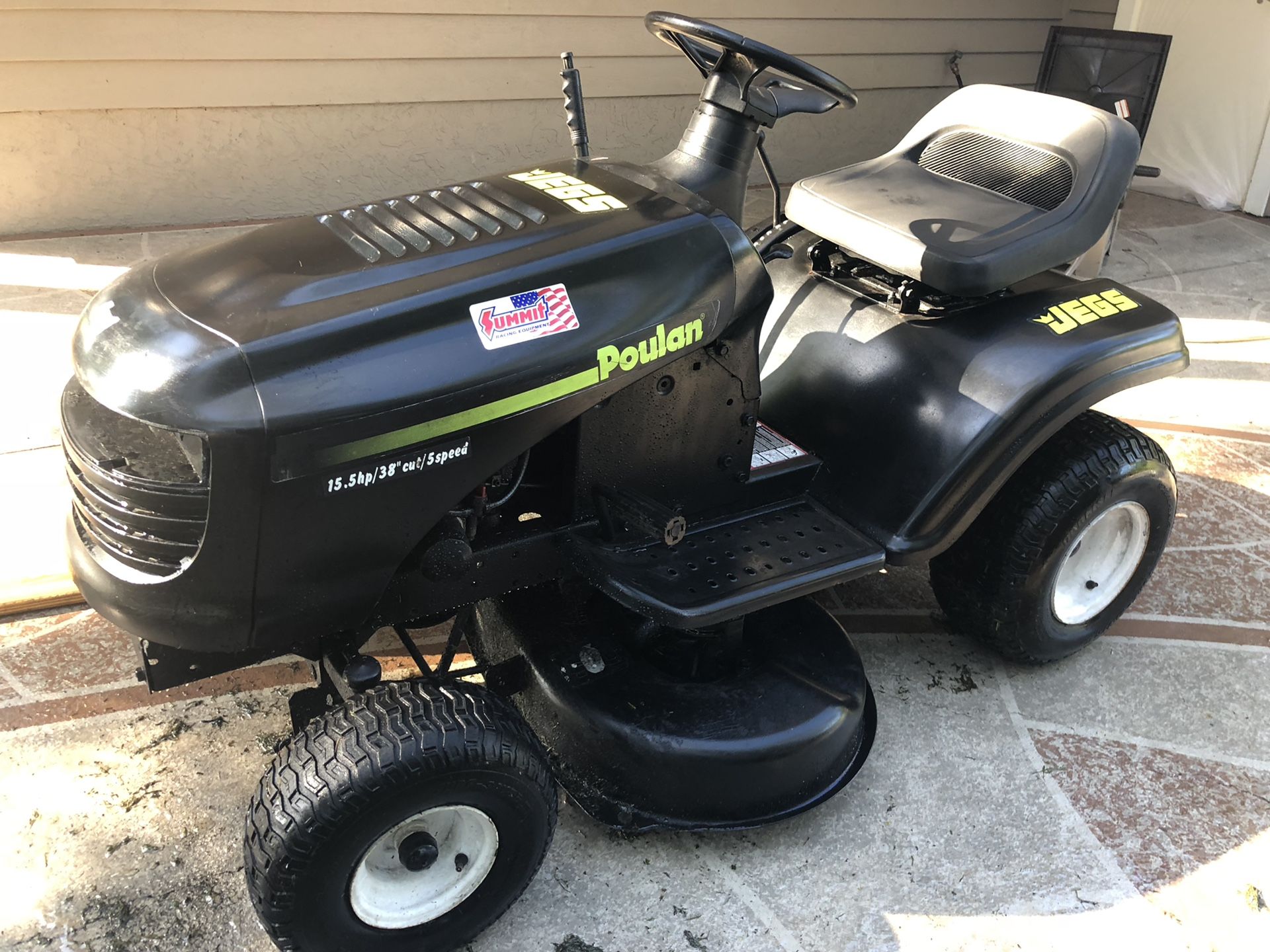 Poulan 38 best sale inch riding mower