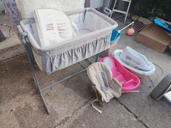 Baby bassinet, seat, and bath (make an offer)