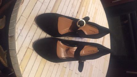 New pumps size 10