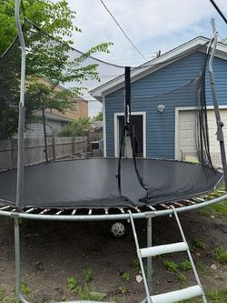 Trampoline
