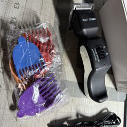 Skull Shaver Baby Mini Beast Trimmer: Hair Trimmer & Beard Grooming Kit 6 Attach