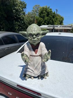 Yoda Halloween Candy Bowl Holder Decoration Rubies