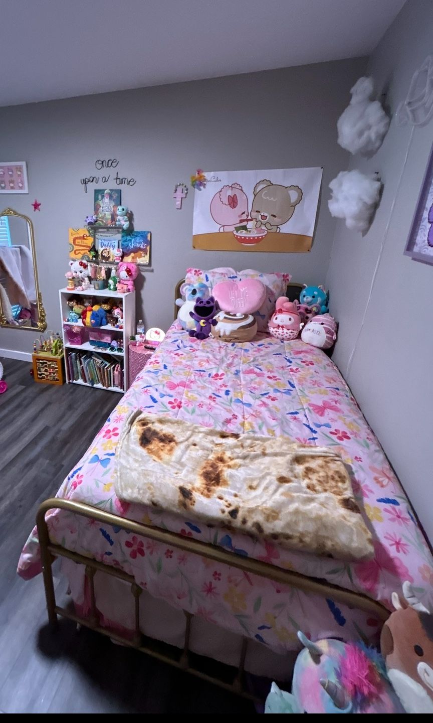 Full Gold Metal Bed Frame