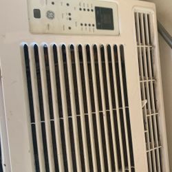 Window Ac Unit Excellent Condition 