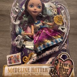 Madeleine Hatter Ever After High doll