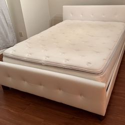 FREE Queen Bed – Mattress, Box Spring, and Frame 📍 First come, first served