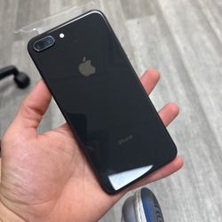 iPhone 8 Plus 