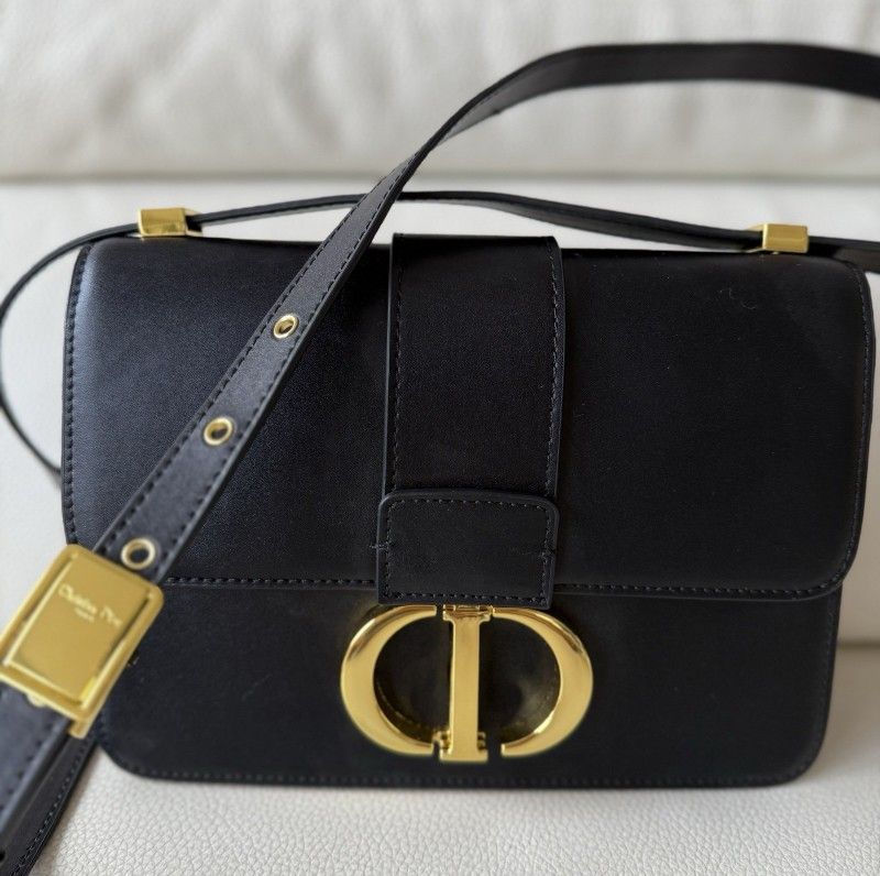 Dior Women's 30 Montaigne Shoulder Bag