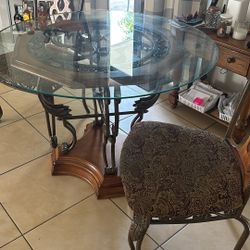 Dining Room Table For Sale $40