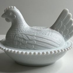 Vintage White Milk Glass Hen on Nest Covered Candy Dish Beaded Rim