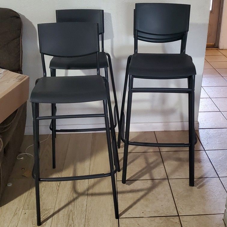 5  Bar Stools 