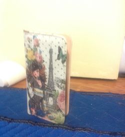 Woman wallet