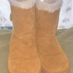 Girls Uggs By Koolaburra