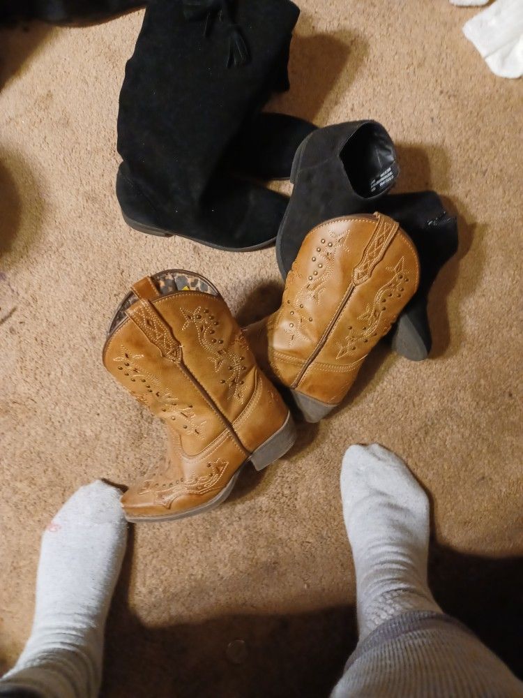 Girls Boots