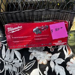 Milwaukee M18 4-1/2” Grinder