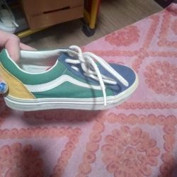 Vans Women's Size 5.5 - Only Worn A Few Times