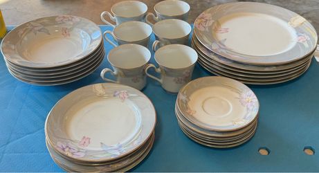 30 Pc Service for 6 Mikasa Fine China Charisma Gray L9049 - Dinnerware Set Japan