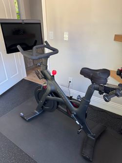 Peloton Bike + Bundle