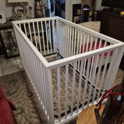 Nice Used Excellent Condition JPMA Certified Baby Crib.  Needs Mattress. 