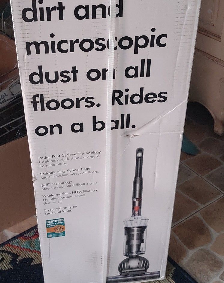 Dyson Vacum