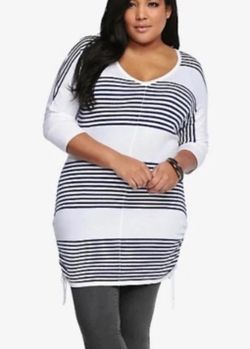 $10.00  Torrid Women's White Navy Striped Plus Size Knit Tunic Pullover with Dolman Sleeves Size: 4X
