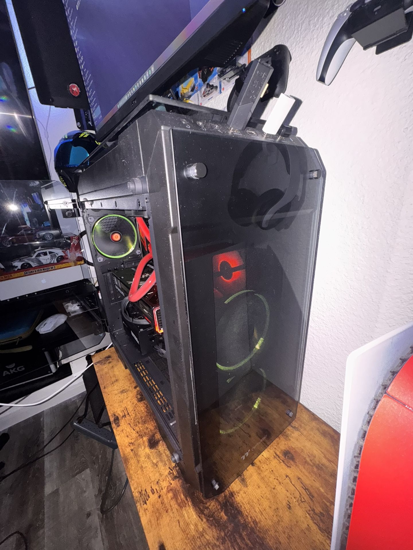 Gaming PC + Monitor Mause And Keyboard