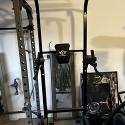 Pull Up Station And Bench / Workout Equipment 