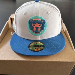 Chicago Cubs Fitted Hat