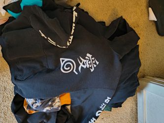 Men's t-shirts and sweatshirts and hoodies