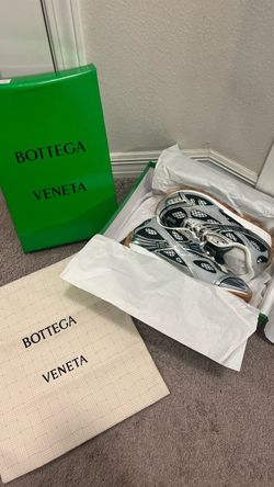 Bottega Venetas