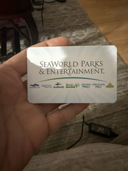 Sea 🌊 World Or Bush Gardens Hurry Up!! Best Price Ever