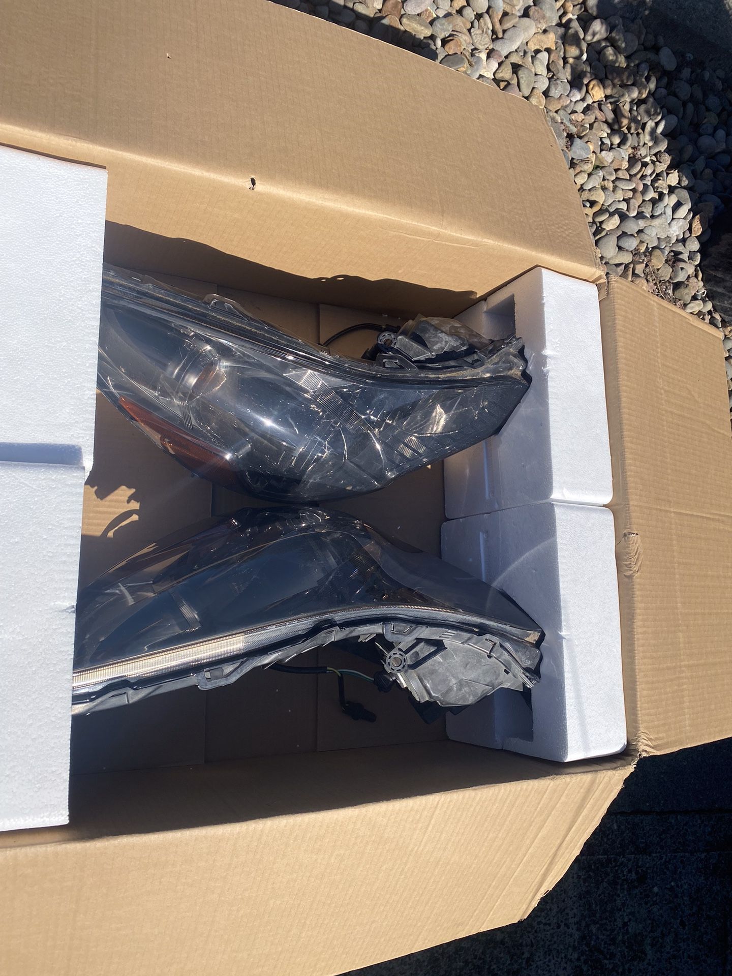 Tinted Headlights.  2010 Subaru Legacy Sedan