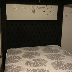 Canopy Bed Queen Size New Mattress New Box Spring 