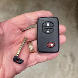 Toyota Prius Replacement Remote. New No Box