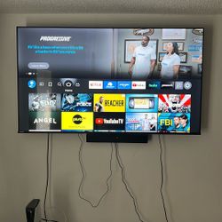 Toshiba Smart TV 65” 