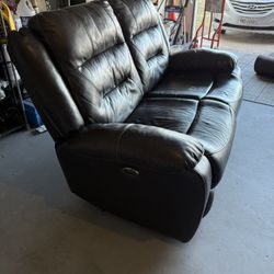 Leather Love Seat 