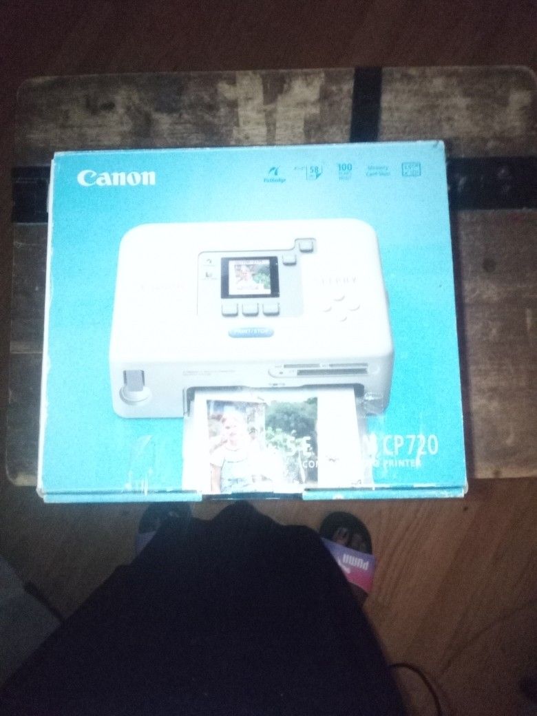 Cannon Selphy CP720 Compact Photo Printer