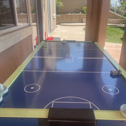 Air Hockey Table