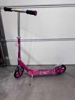 Razor Scooter A5 Lux Pink.