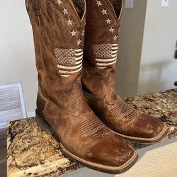 Ariat Cowgirl Boots – American Flag – Women’s 9.5