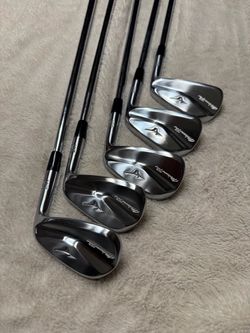 Golf iron set Mizuno Pro 241 6-PW