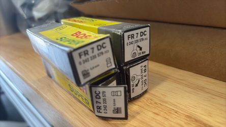 4x Bosch Sparkplugs fr 7 dc