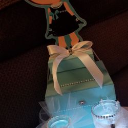 Tiffany's centerpiece