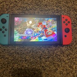 Nintendo Switch 